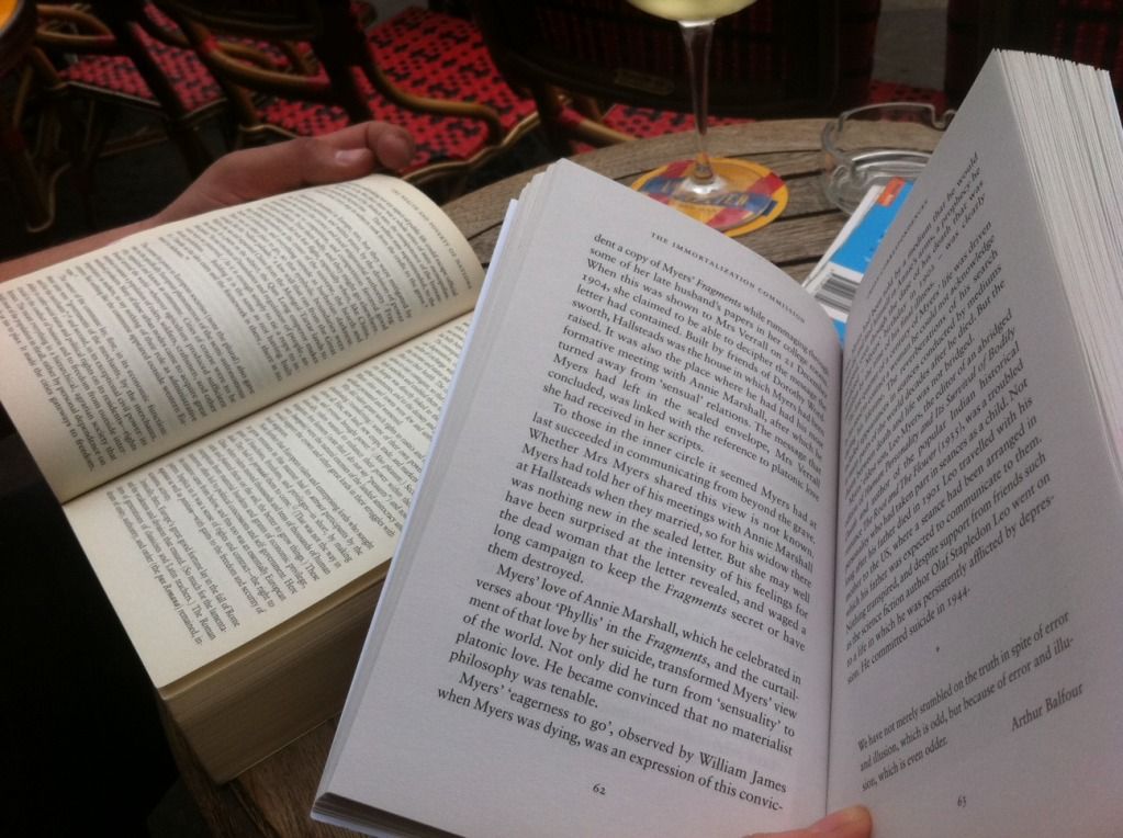 reading books in paris