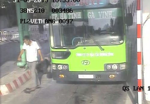 {focus_keyword} Hung thủ đâm nhân viên xe buýt bị camera ghi lại hung thu gay an 6786 1433224974 zpsxi1naskd