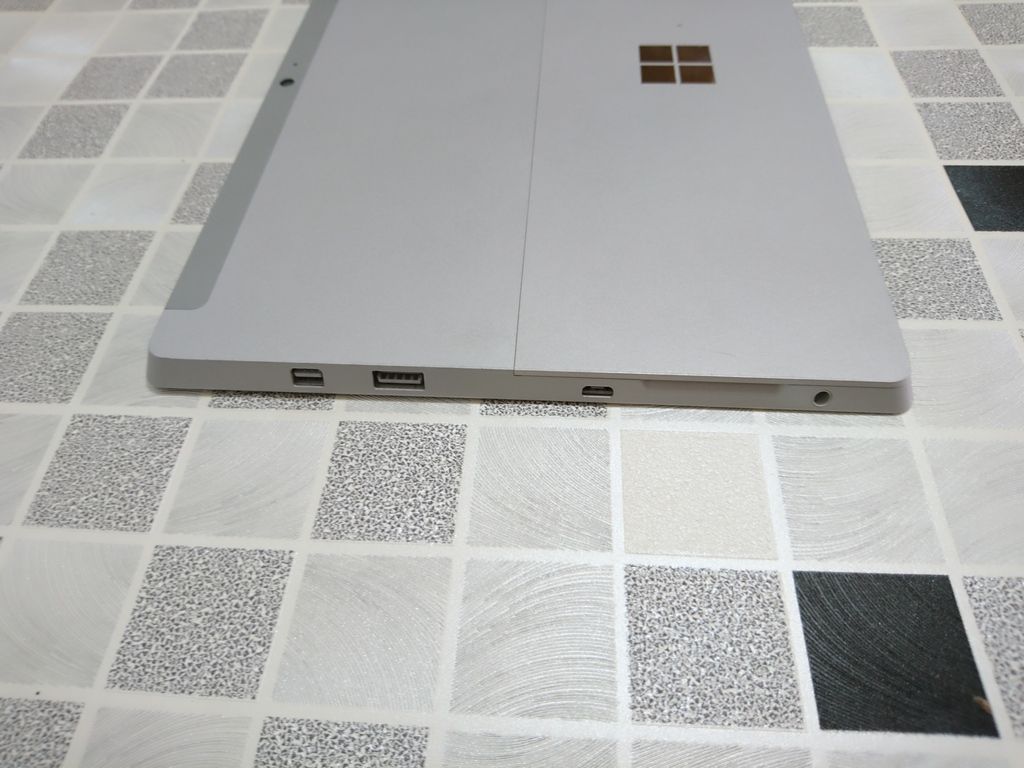 Surface 3 mới tinh như ngọc trinh - 2