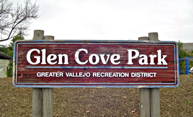Glen Cove Sign