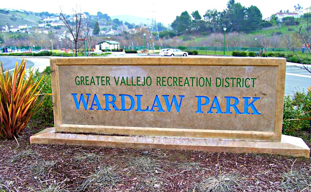 Wardlaw park sign